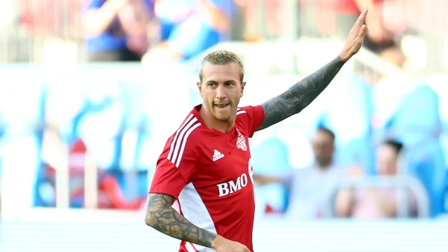 Officially.. Toronto announces the departure of Bernardeschi