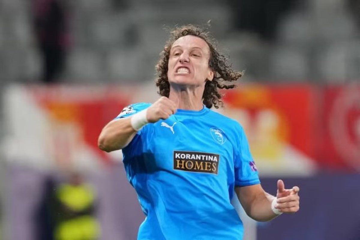 David Luiz Achieves Remarkable Record in the Champions League