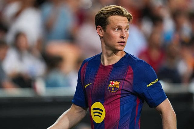 Frenkie de Jong's return to Barcelona training and his status for the clásico