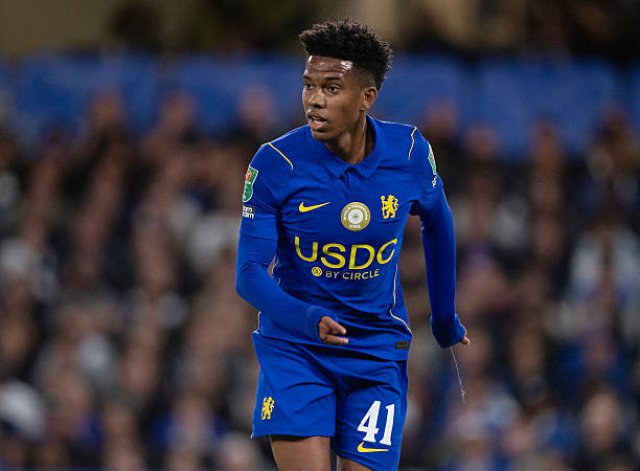 FC Barcelona monitors Estêvão's situation at Chelsea