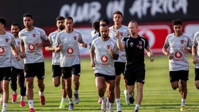 الأهلي يعلن بث مباراة كيتارا مجانًا عبر قناة مفتوحة