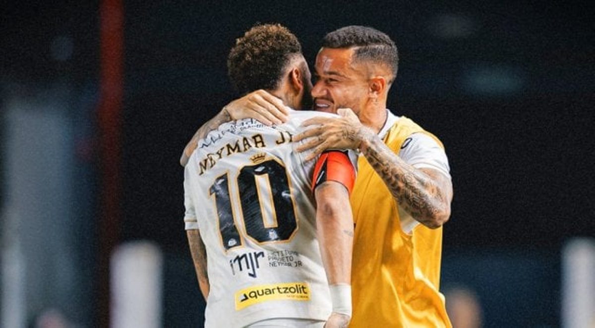 Neymar rescues Santos from defeat against Flamengo with thrilling brace